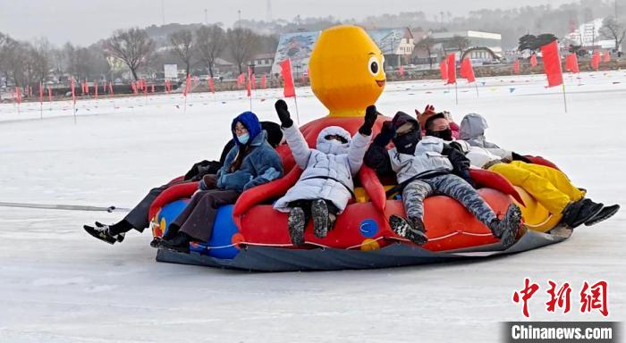 ̨�۰�ͬ������ӭ����ѩ��������ů���