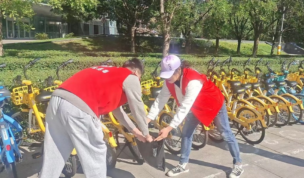 ��໷��ӭ����־Ը����ů����